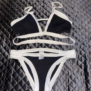 L space black and white bikini